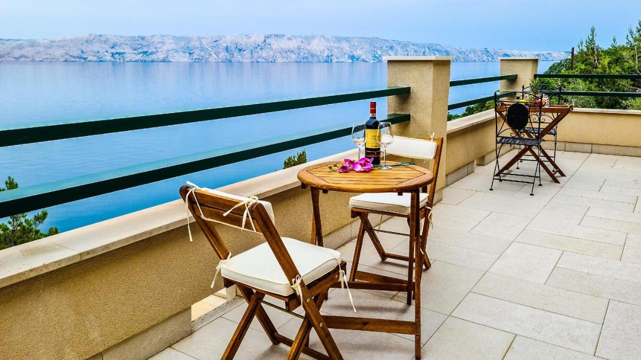 Villa Relax , With Seaview And Two Pools Near Beach Starigrad  Exteriör bild