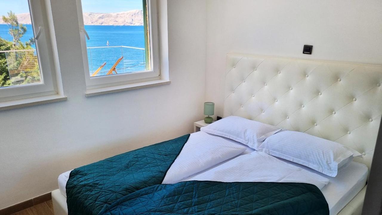 Villa Relax , With Seaview And Two Pools Near Beach Starigrad  Exteriör bild