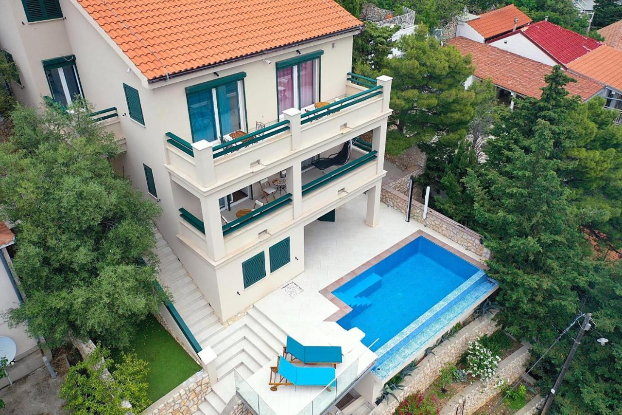 Villa Relax , With Seaview And Two Pools Near Beach Starigrad  Exteriör bild