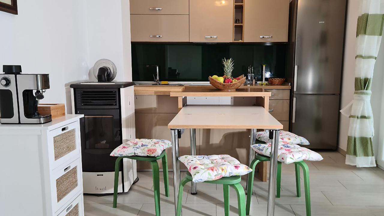 Villa Relax , With Seaview And Two Pools Near Beach Starigrad  Exteriör bild