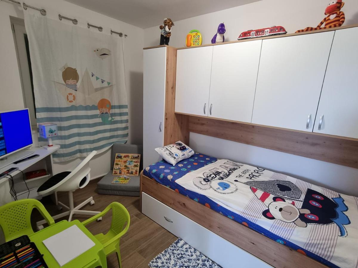 Villa Relax , With Seaview And Two Pools Near Beach Starigrad  Exteriör bild